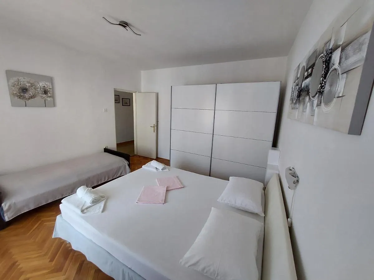 Apartment Eli 파그
